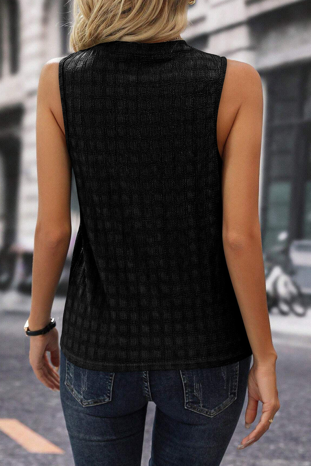 Textured Split V Neck Sleeveless Shirt